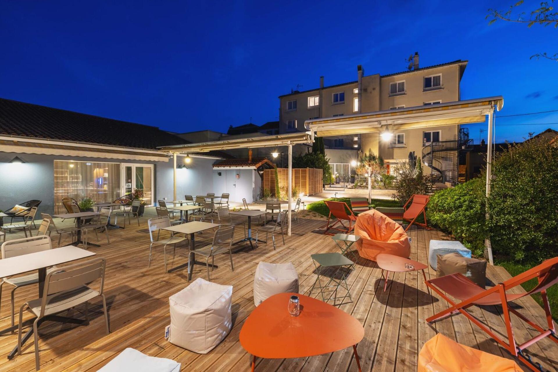 The Originals Boutique, Hotel Le Pariou, Issoire Buitenkant foto