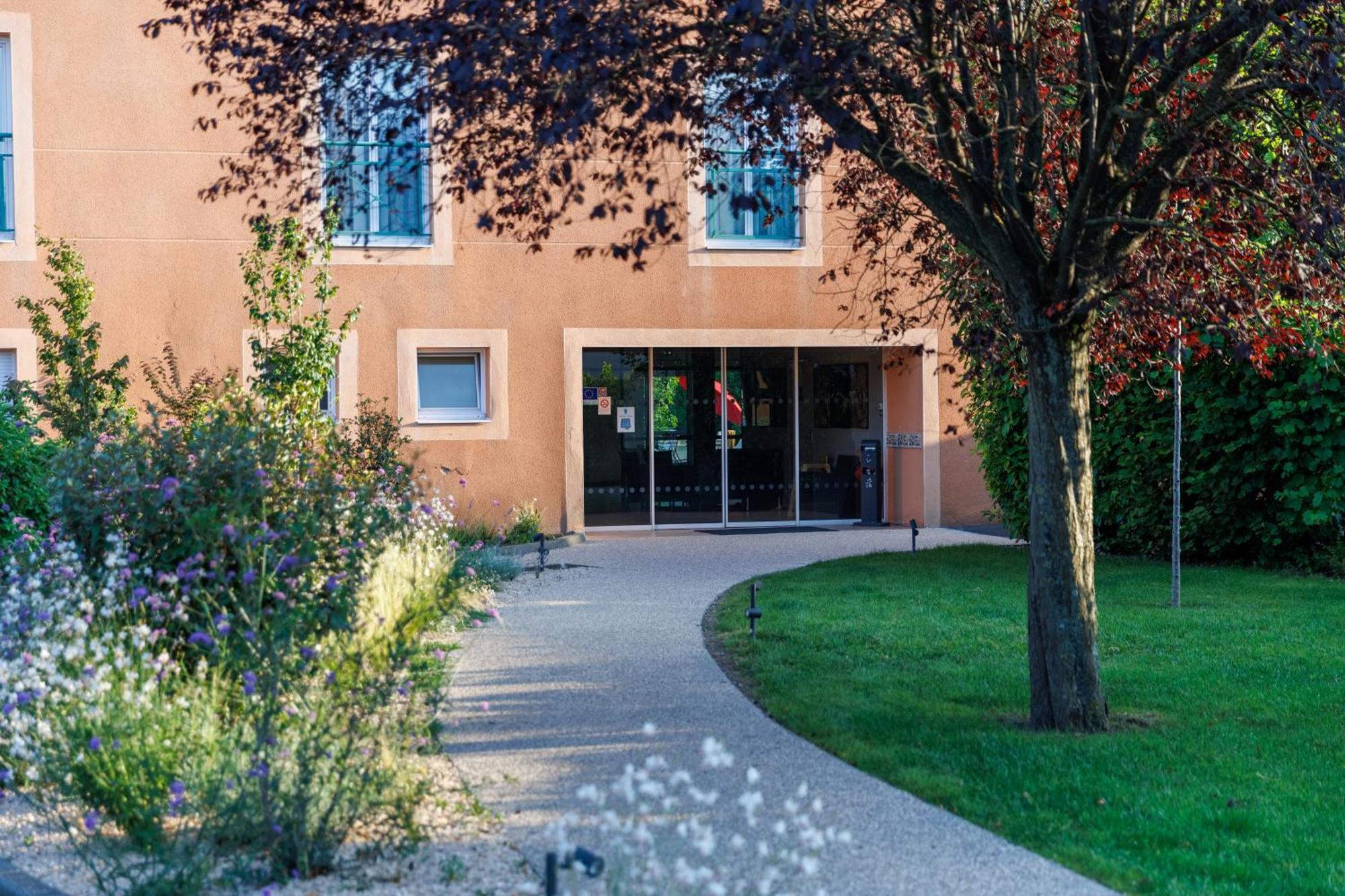 The Originals Boutique, Hotel Le Pariou, Issoire Buitenkant foto