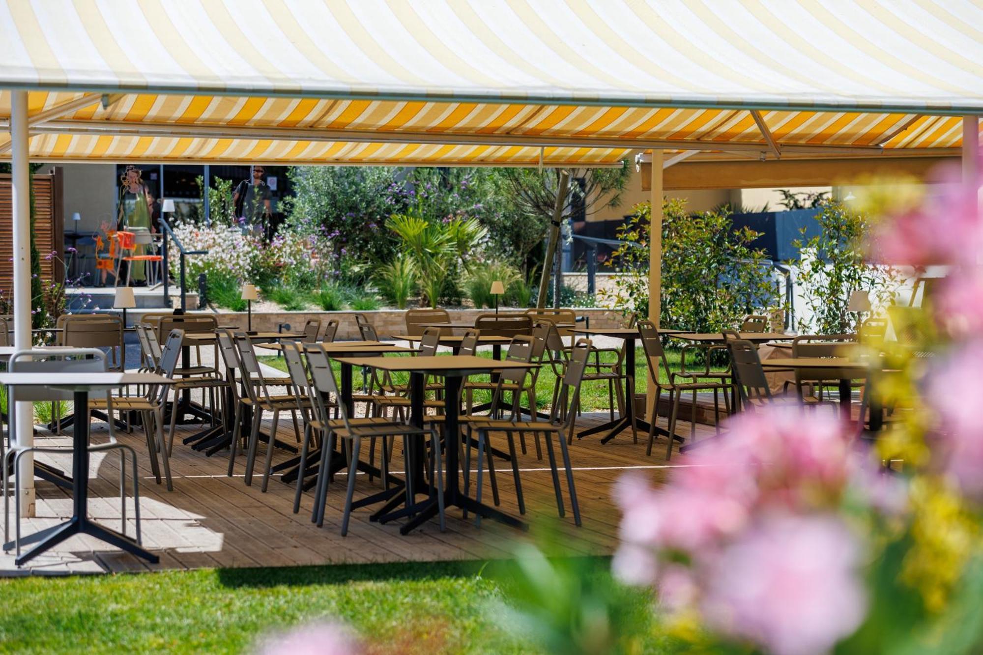 The Originals Boutique, Hotel Le Pariou, Issoire Buitenkant foto