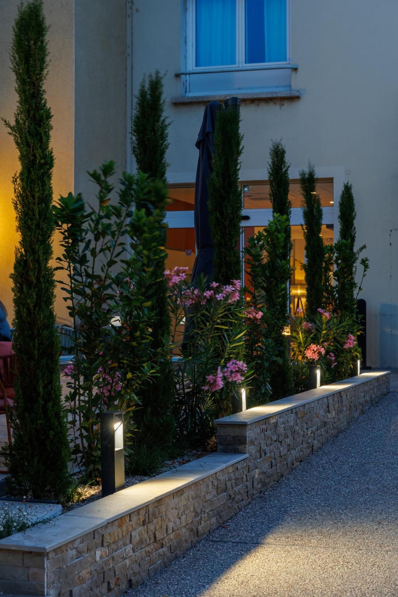 The Originals Boutique, Hotel Le Pariou, Issoire Buitenkant foto