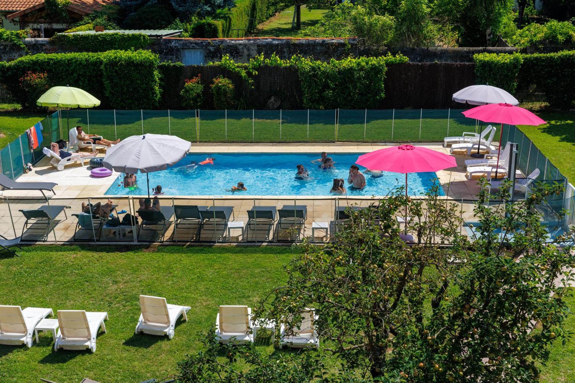 The Originals Boutique, Hotel Le Pariou, Issoire Buitenkant foto