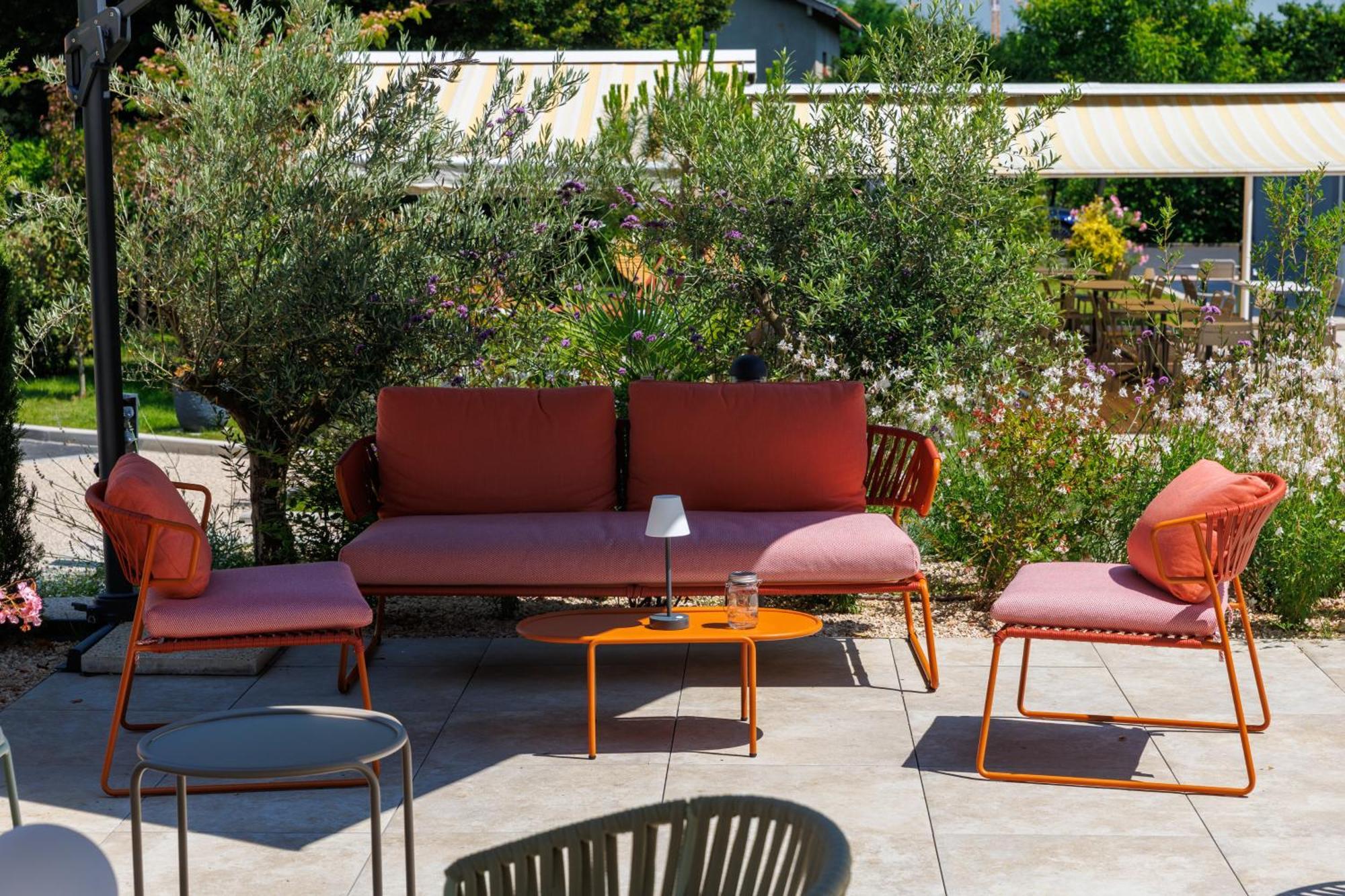The Originals Boutique, Hotel Le Pariou, Issoire Buitenkant foto